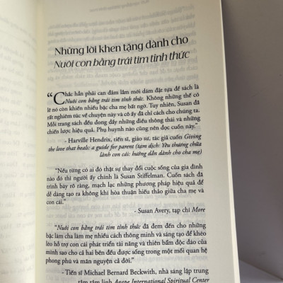 NUÔI CON BẰNG TRÁI TIM TỈNH THỨC - Susan Stiffelman – Quế Chi dịch - Thiện Tri Thức 