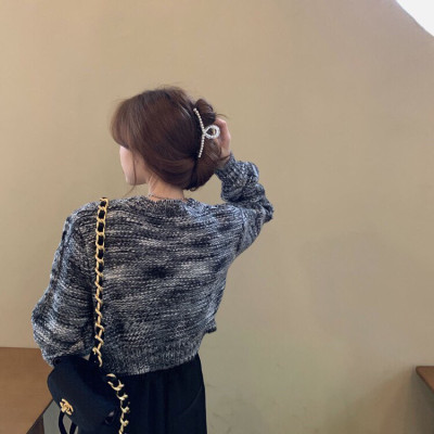 Áo len dáng ngắn phong cách trẻ trung cho Nữ