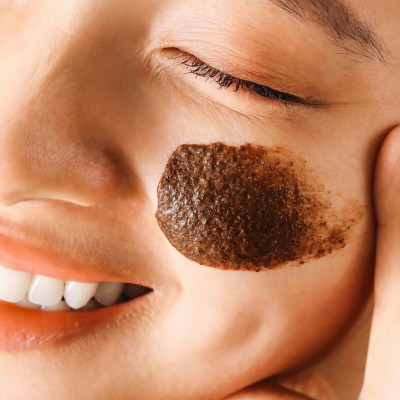 Bộ cà phê Đắk Lắk làm sạch da chết Cocoon: Cà phê Đắk Lắk làm sạch da chết mặt 150ml + Cà phê Đắk Lắk làm sạch da chết cơ thể 200ml