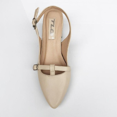 Giày nữ bít mũi hot trend  trẻ trung năng động 20797