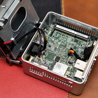 Mini PC Intel NUC NUC5CPYH - Celeron N3050 - Hàng Chính Hãng