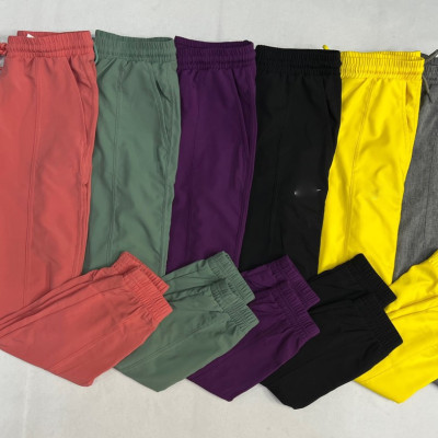 Quần Jogger Nữ Chất Vải Gió Dù Phong Cách Thể Thao
