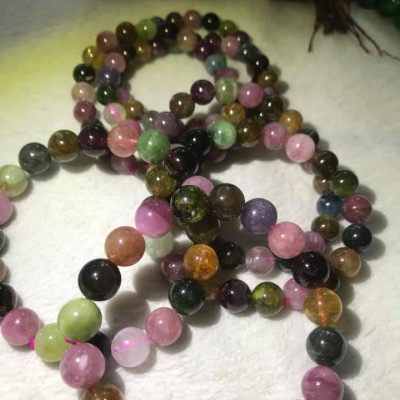 VÒNG PHONG THỦY ĐÁ TOURMALINE TỰ NHIÊN  LOẠI ĐẸP ĐẸP 8mm NỮ TẤT CẢ CÁC MỆNH