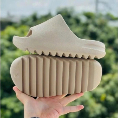 Dép Bánh Mì Nhám Nam Nữ Đúc Nguyên khối Cao 4 cm .