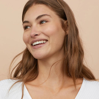 Kem Đánh Trắng Sáng Răng Apagard Apagard Serena 53 G