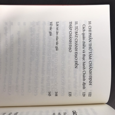 Combo 2 quyển Bát Chánh Đạo + Tứ Diệu Đế (Đạo Lộ) (Con Đường Đi Đến Giải Thoát Của Đức Phật) 
