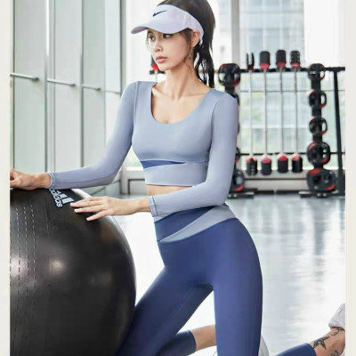 Áo Croptop Tay Dài Quần Dài Tập Yoga Gym Thun Lạnh Đàn Hồi Tốt