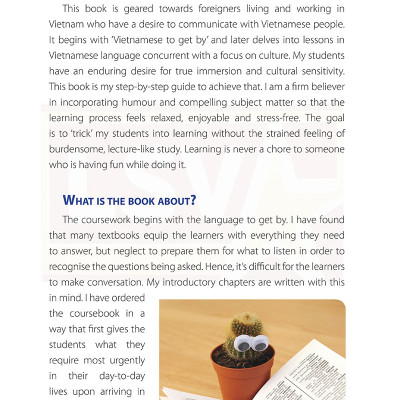 Useful Vietnamese For Expats - 3 (Quét QR Code tại App MCBooks Để Nhận Bộ Quà Tặng) (Tặng Decan Đo Chiều Cao Cho Trẻ 1-5 Tuổi)