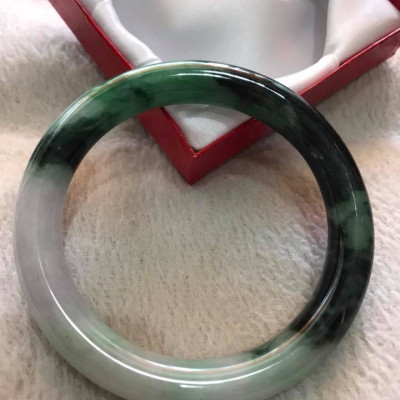 VÒNG TRÒN TO NAM ĐÁ CẨM THẠCH SƠN THỦY SỊN 60MM XANH ĐẬM TRẮNG BÓNG ĐỀU NAM 68KG ĐẾN 82KG ĐEO