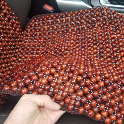 Đệm Lót Ghế Xe Ô Tô Hạt Gỗ Hương Đỏ Hạt 1.2cm - Đan kết viền mép cao cấp ( hình thật )