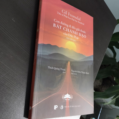 Combo 2 quyển Bát Chánh Đạo + Tứ Diệu Đế (Đạo Lộ) (Con Đường Đi Đến Giải Thoát Của Đức Phật) 