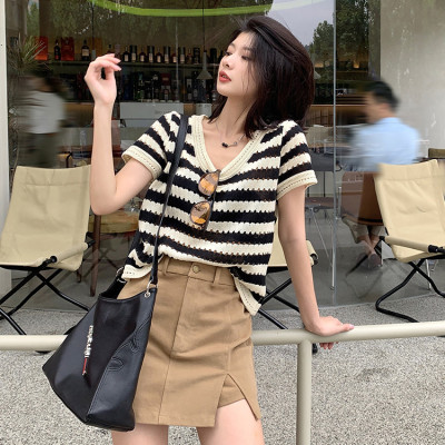 Áo Len Nữ Cộc Tay Dệt Kim Màu Sắc Phong Cách Hàn Quốc Trẻ Trung Nữ Tính Chất Liệu Mềm Mại Haint Boutique HB42