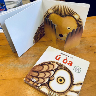 Sách - Sách lật tương tác song ngữ 0-3 tuổi: Ú òa (TB 2021)