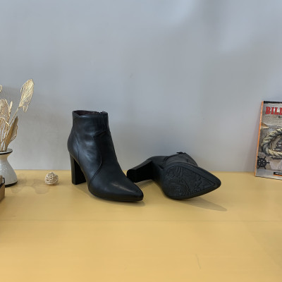 Boot nữ PABNO PN652, Giày Bốt nữ da mịn cổ cao gót vuông 8cm, Giày boot nữ chính hãng khóa bên mũi nhọn cao cấp