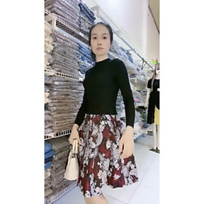 Đầm bí cao cấp myqlothing họa tiết dập nổi sắc sảo bền đẹp trên chất liệu.