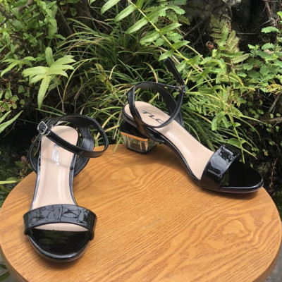 Sandal 5 phân gót mika hot trend  trẻ trung năng động 21334