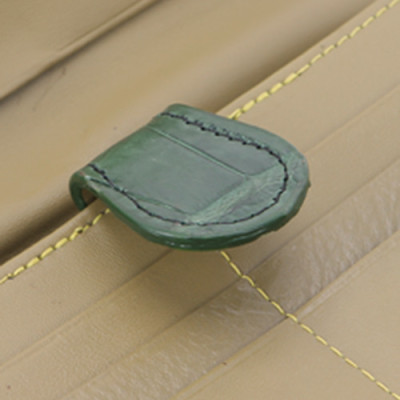 Ví nữ da cá sấu Huy Hoàng 3 gấp nguyên con màu xanh rêu HT3228