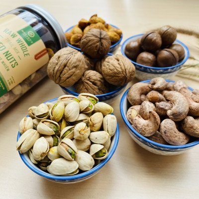 MIX HẠT CÒN VỎ - Hạt óc chó còn vỏ, Hạt macca nứt vỏ, hạt dẻ cười, Hạnh nhân rang bơ, Điều rang muối/ đóng gói 500gram