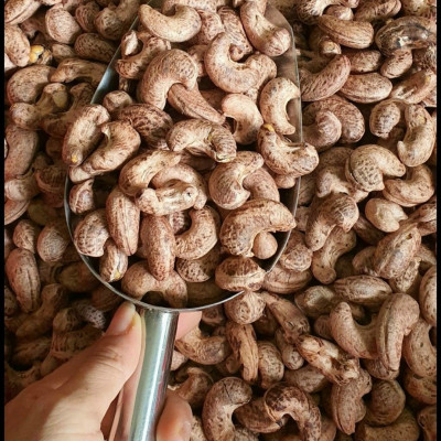 Hạt Điều vỏ lụa loại A Bình Phước (hũ 250gr)