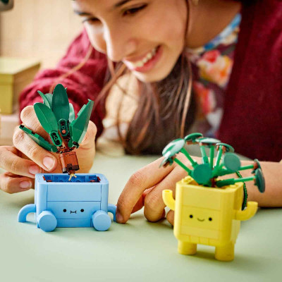 LEGO BOTANICALS 10349 Đồ Chơi Lắp Ráp Chậu Cây Vui Vẻ (217 chi tiết)