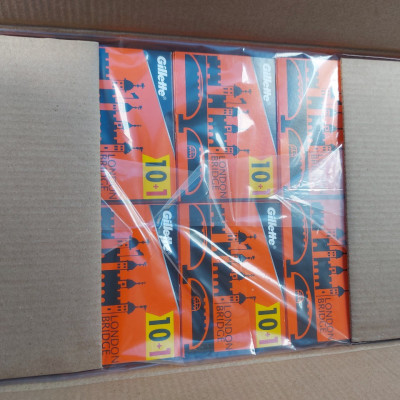 Vỉ 110 lưỡi lam Gillette London Bridge giá rẻ (Gồm 10 hộp nhỏ - mỗi hộp 11 lưỡi)