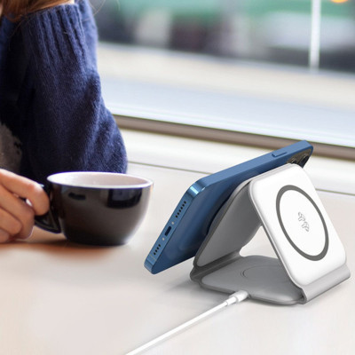 Đế sạc không dây Magnetic 3in1 gấp gọn Choetech T588 công suất 15W (Hàng chính hãng)