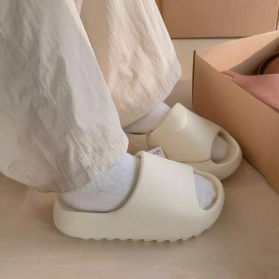 Dép bánh mì nam nữ , mềm mại, đàn hồi tốt, chống trơn trượt ôm chân tôn dáng , phù hợp cho nam và nữ