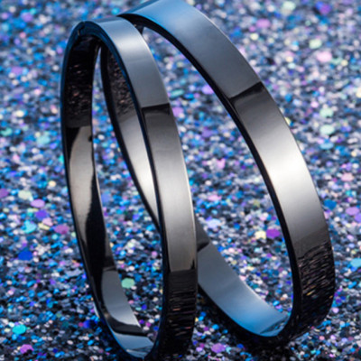 Vòng tay cặp Hàn Quốc VTC13 (Màu đen)