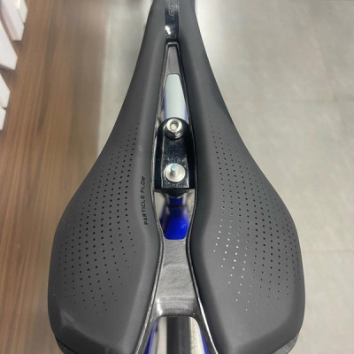 Xe đạp đua GIANT 2024 PROPEL ADV 1