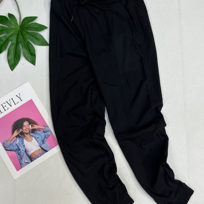 Quần Jogger Nữ Chất Vải Gió Dù Phong Cách Street Wear