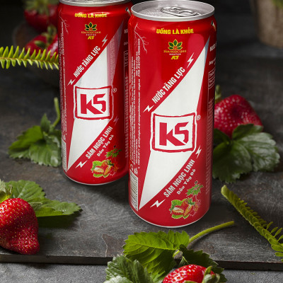 Nước Tăng Lực K5 Sâm Ngọc Linh Thùng 24 Lon Vị Dâu Tây Đỏ (320ml/Lon)