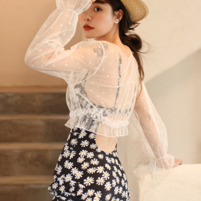 Bộ đồ bơi bikini nữ 1 mảnh đi tắm biển hoa cúc kèm áo croptop ren trắng chấm bi tiểu thư hot trend 2021- B02