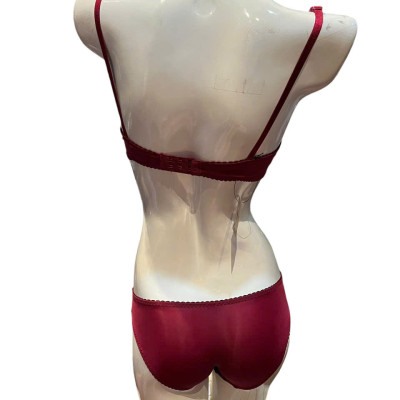 Bộ đồ lot cúp ngang ren hoa đính nơ không mút có gọng quần nguyên mông gợi cảm