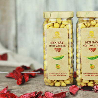 Combo Sen Sấy Gừng Mật Ong Hải Long (230g) + Hạt Điều Nghệ Mật Ong Hải Long (250g)