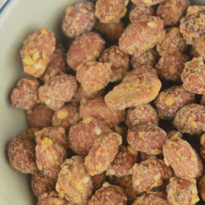 Combo Hạt Điều Rang Muối Tách Vỏ Lụa Hải Long (250g) + Đậu Phộng Mè Cay Hải Long (250g)